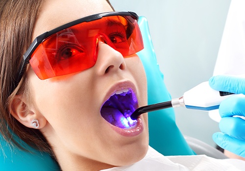 Peteen girl receiving dental sealants